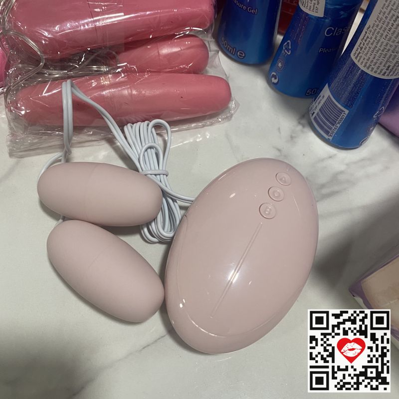 Trứng rung tình yêu sextoy cho Nữ không dây giá rẻ điều khiển từ xa