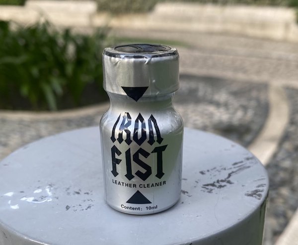 Chai hít cho Gay Sex Iron Fist Silver 10ml chính hãng Mỹ USA PWD