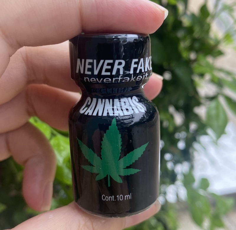Đánh giá Popper Cannabis 10ml Never Fake It chính hãng Mỹ dành cho Top Bot hàng xách tay